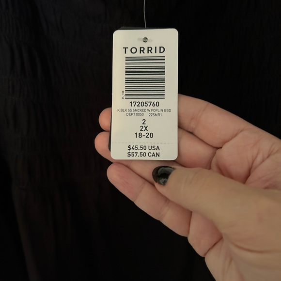 NWT Torrid Smocked Top - Picture 2 of 3